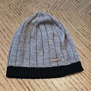 Mens gray and black beanie Van Heusen